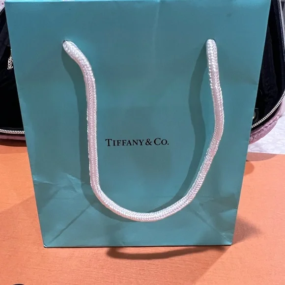 Tiffany & Co 925 necklace 34 in - Picture 7 of 8